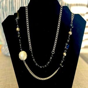 Vintage Silvertone Fancy Necklace.